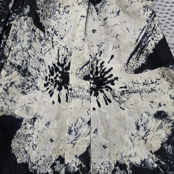 Carlisle Navy and Beige Floral A-Line Skirt With Pockets. - Picture 8 of 14